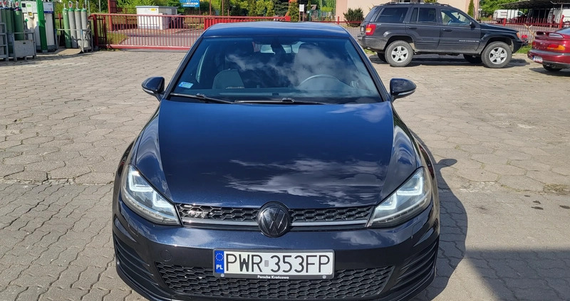 Volkswagen Golf cena 62000 przebieg: 101000, rok produkcji 2017 z Września małe 56